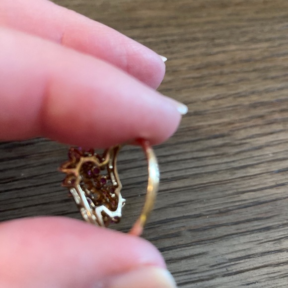 Ring - Picture 2 of 7